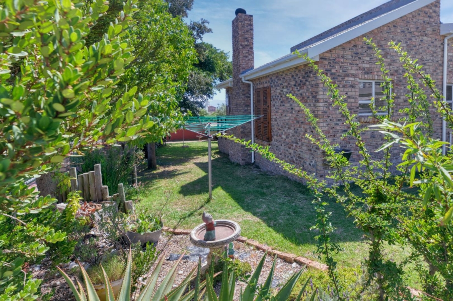 3 Bedroom Property for Sale in De Kelders Western Cape